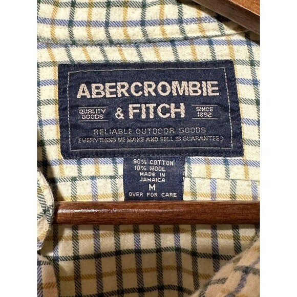 Abercrombie and Fitch button down size Medium - Picture 6 of 6